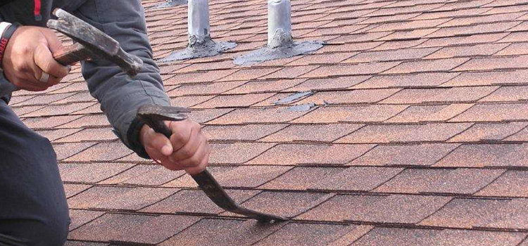 Leaking Roof Repair Service in Reseda, CA